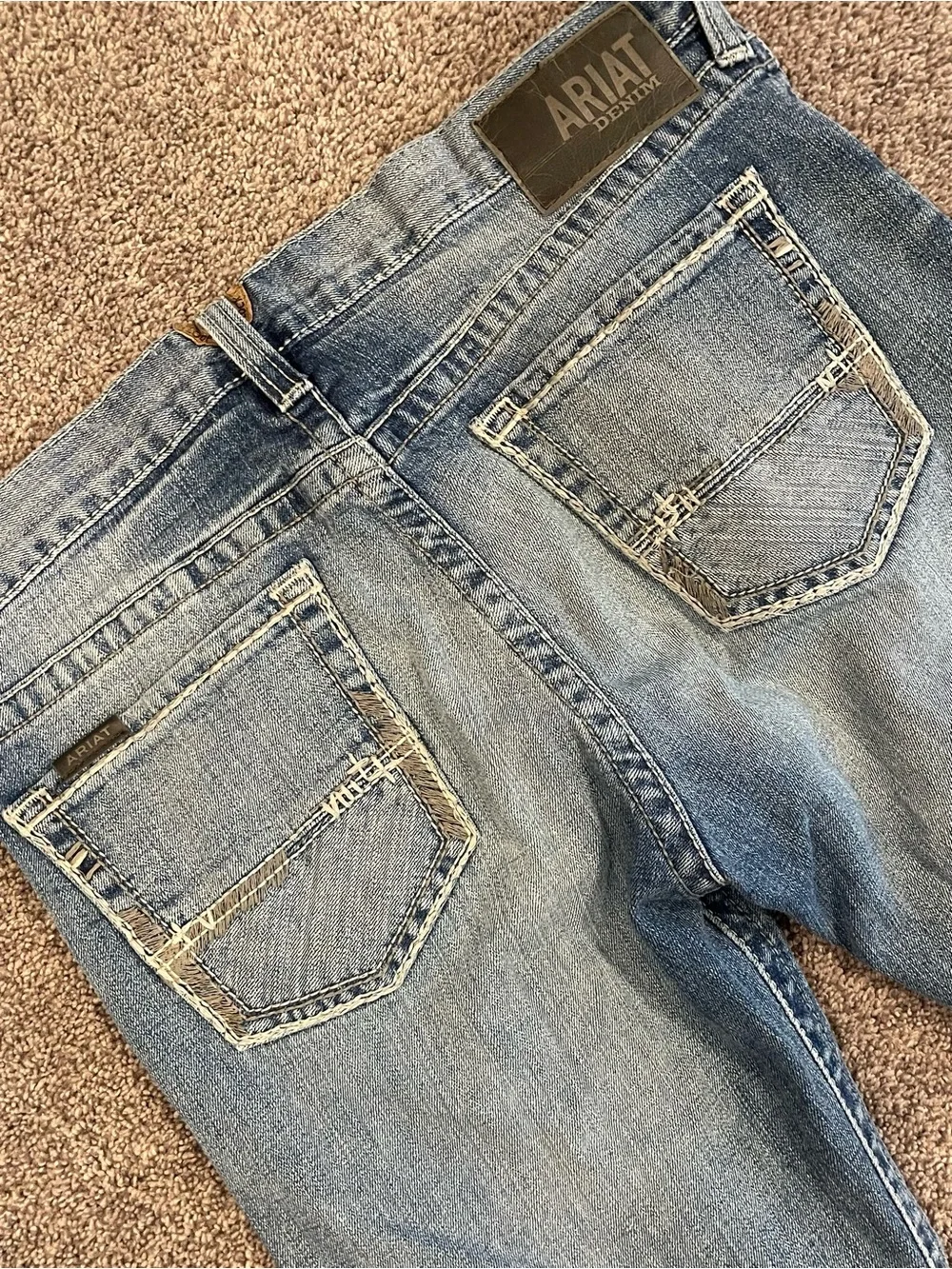 Ariat M7 Slim Fit Straight Leg Jeans Mens 35x36 Light Wash Western Denim EUC - Picture 5 of 5